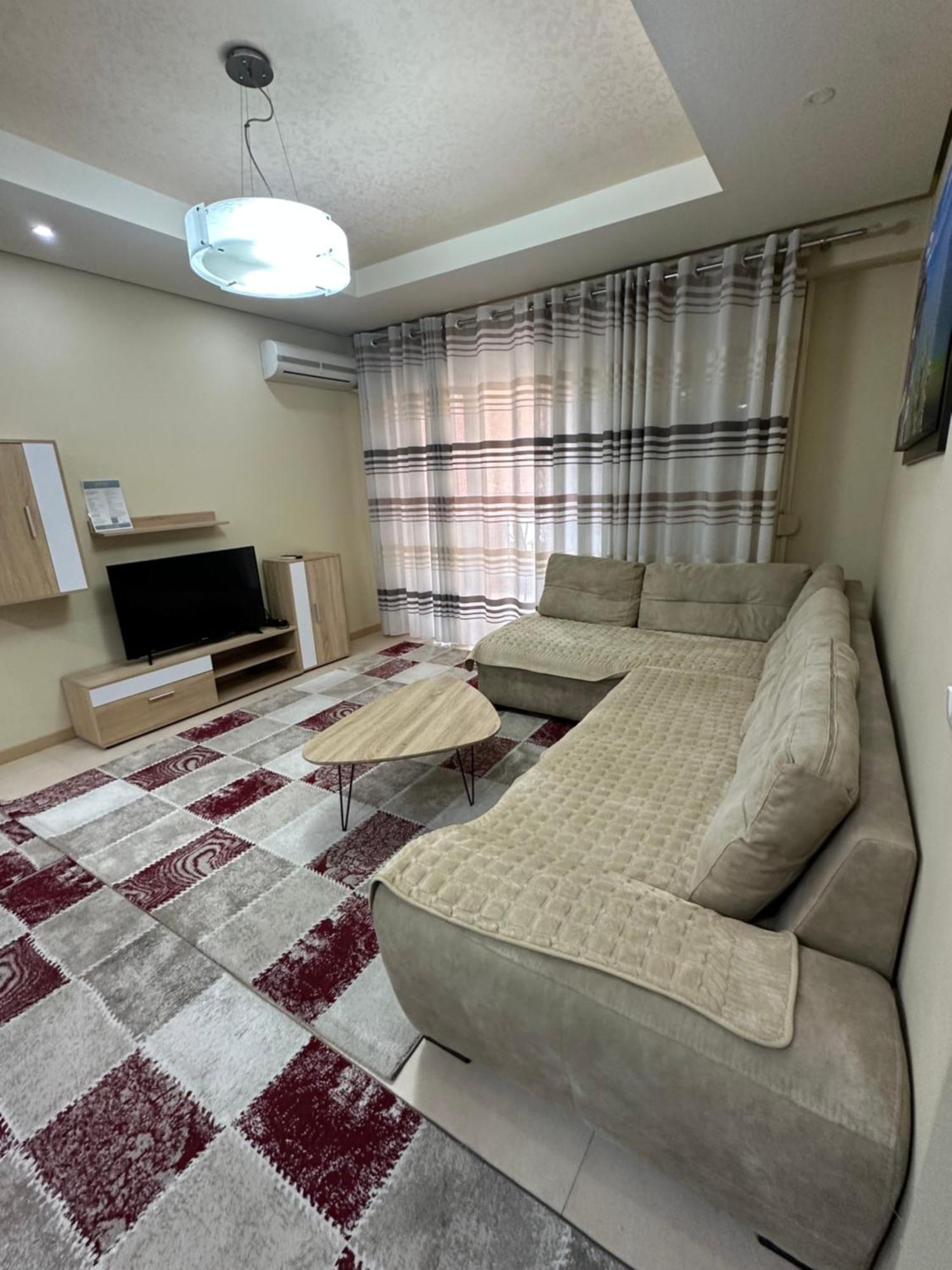 Kevin'S Apartment Delijorgj Тирана Экстерьер фото